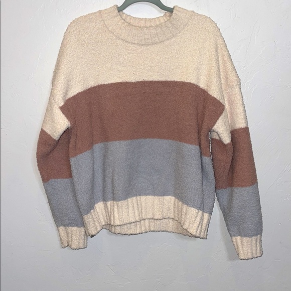 NWT T x S Sweater - Picture 1 of 2